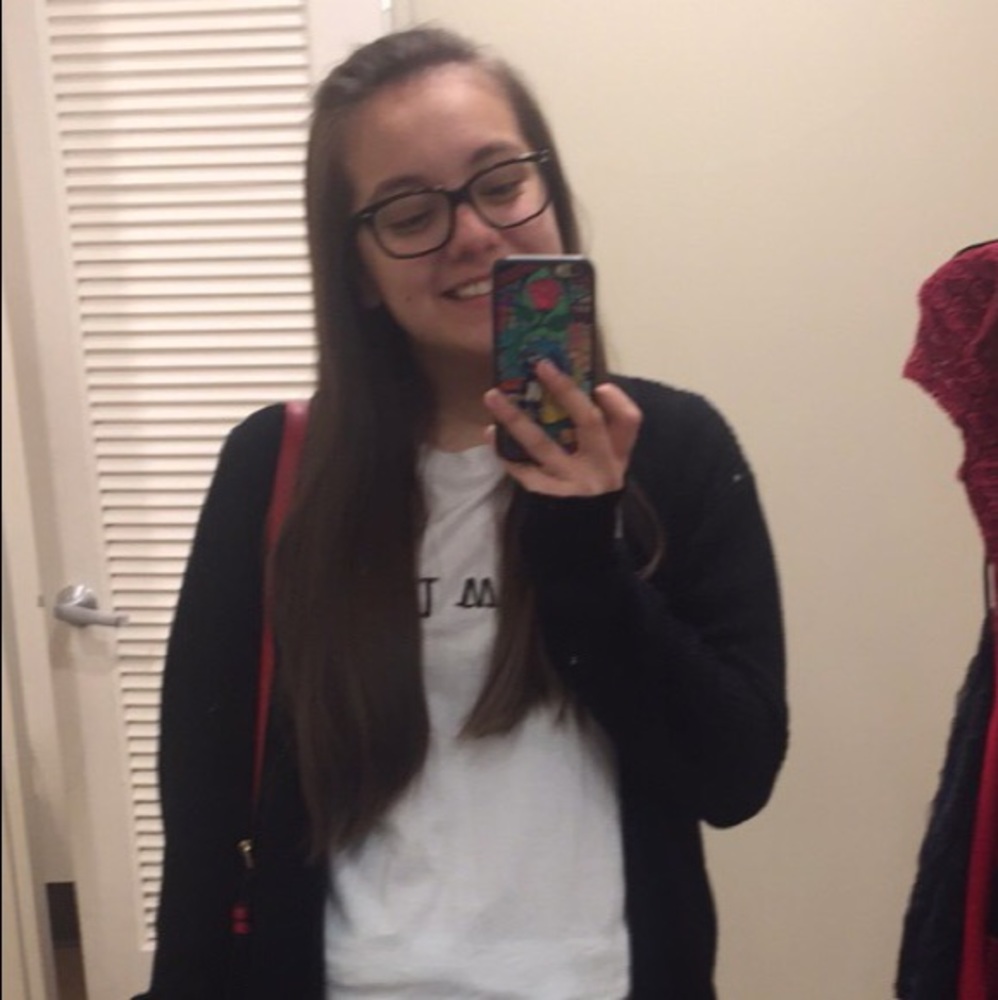 Meet your Posher, Aliana